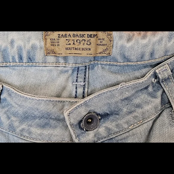 Zara Distressed Jeans for women-Size 6 - Picture 9 of 17